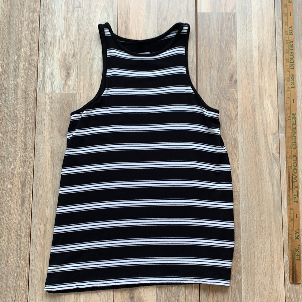 Excellent condition Lou & Grey size XS sweater